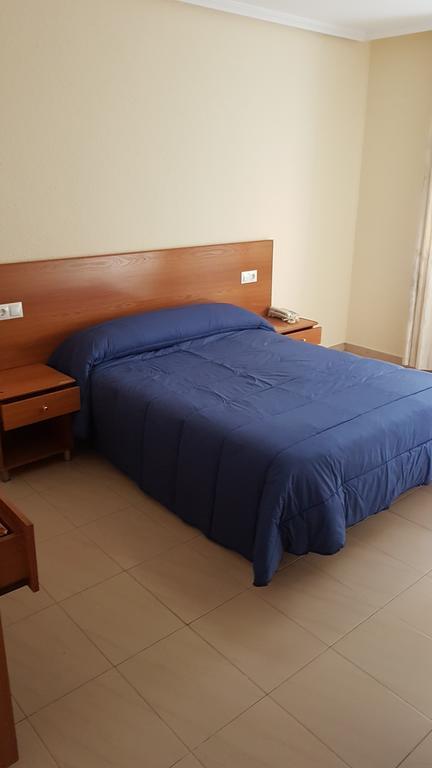 Hostal Orly Camponaraya Exterior photo